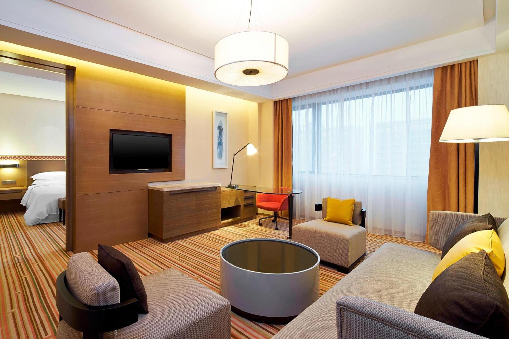 Four Points By Sheraton Guilin Lingui Buitenkant foto