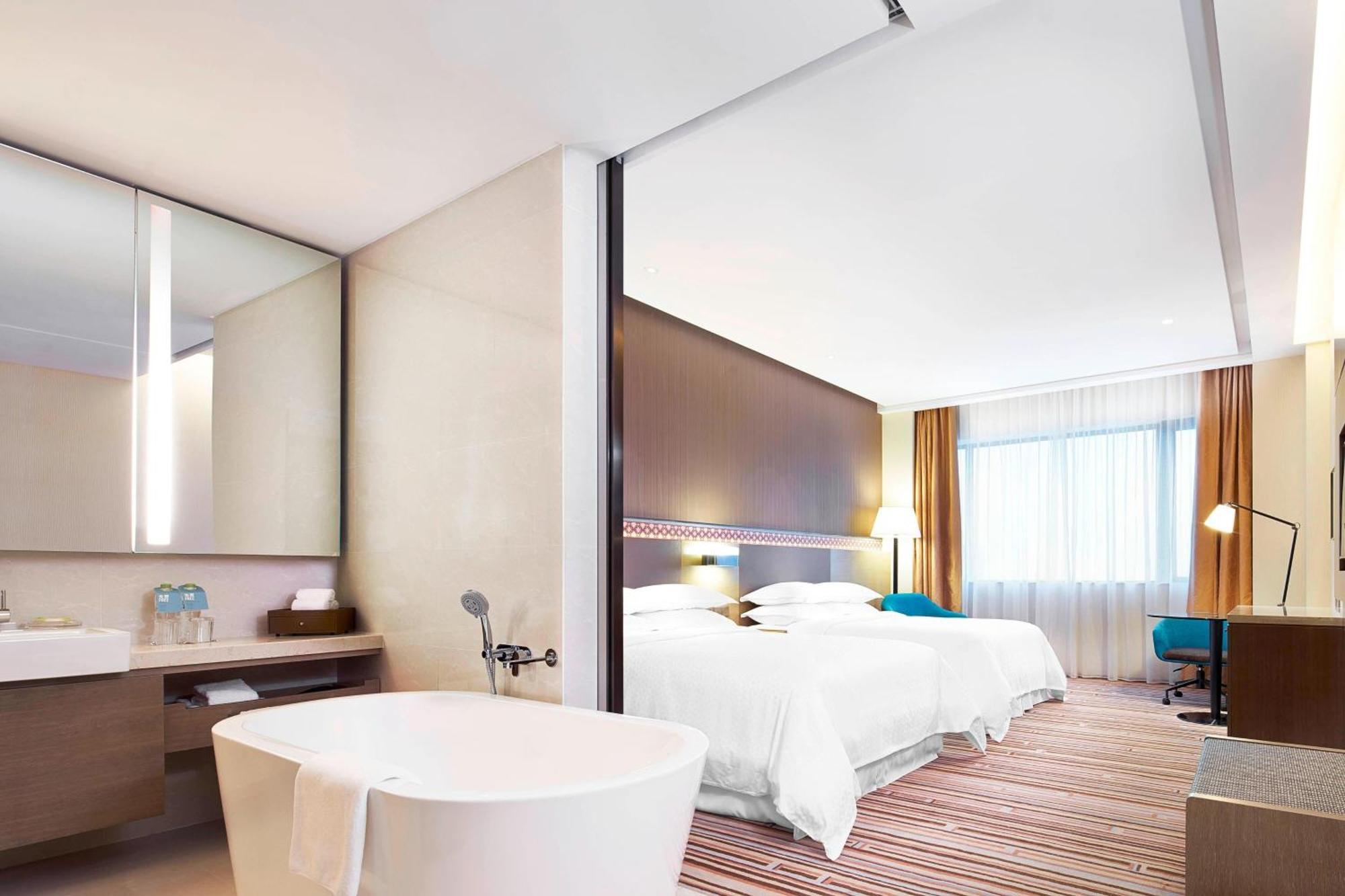 Four Points By Sheraton Guilin Lingui Buitenkant foto