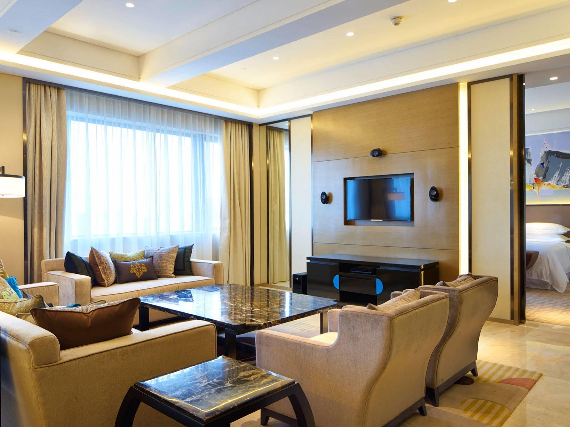 Four Points By Sheraton Guilin Lingui Buitenkant foto